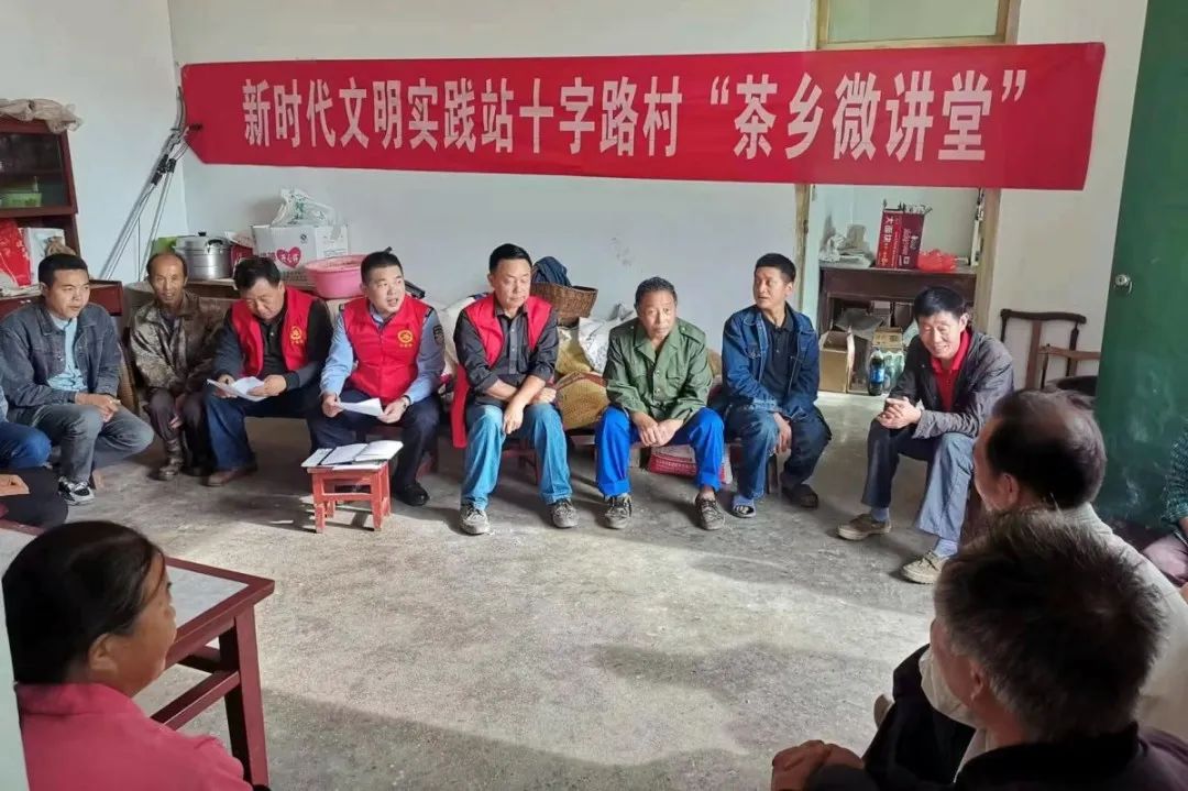 白4.jpg