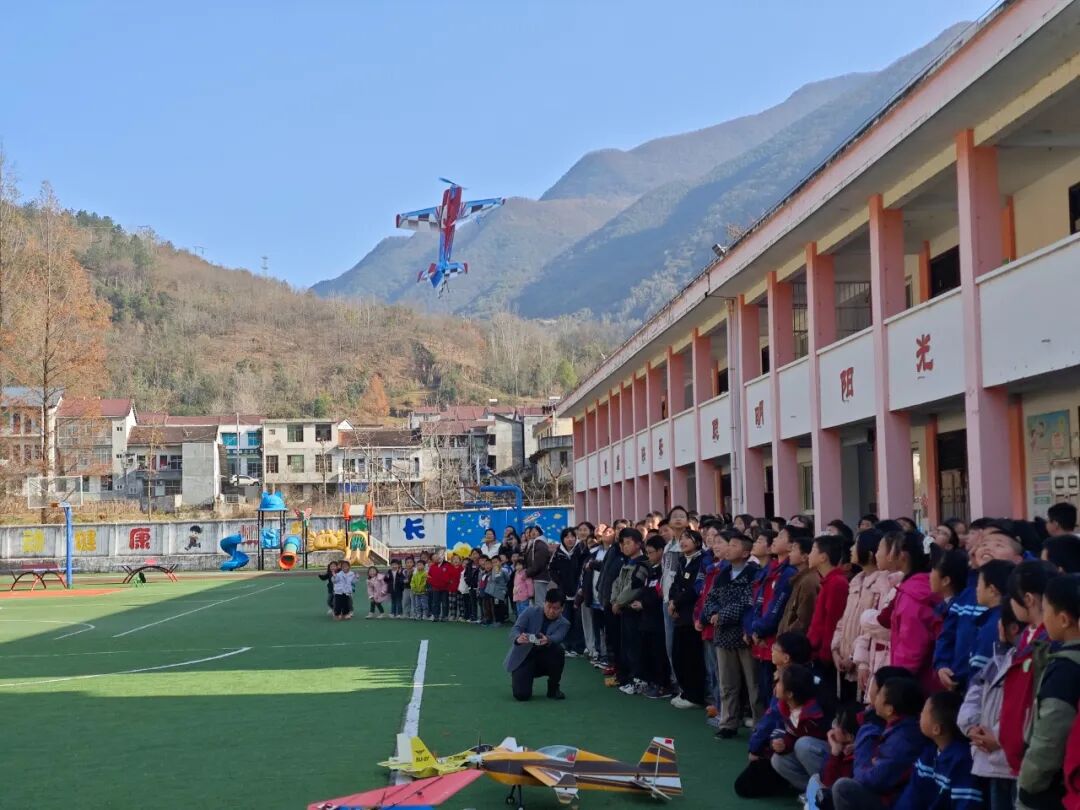 1764292512326824.jpg 微信图片_20251128091504.jpg